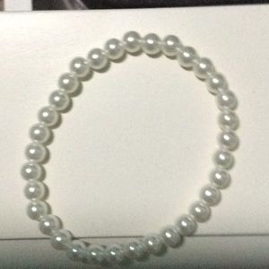 Pearl bracelet